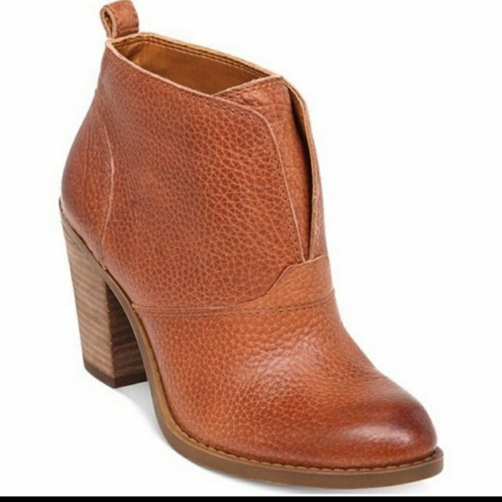 Lucky Brand Ehllen leather ankle boots size 10
